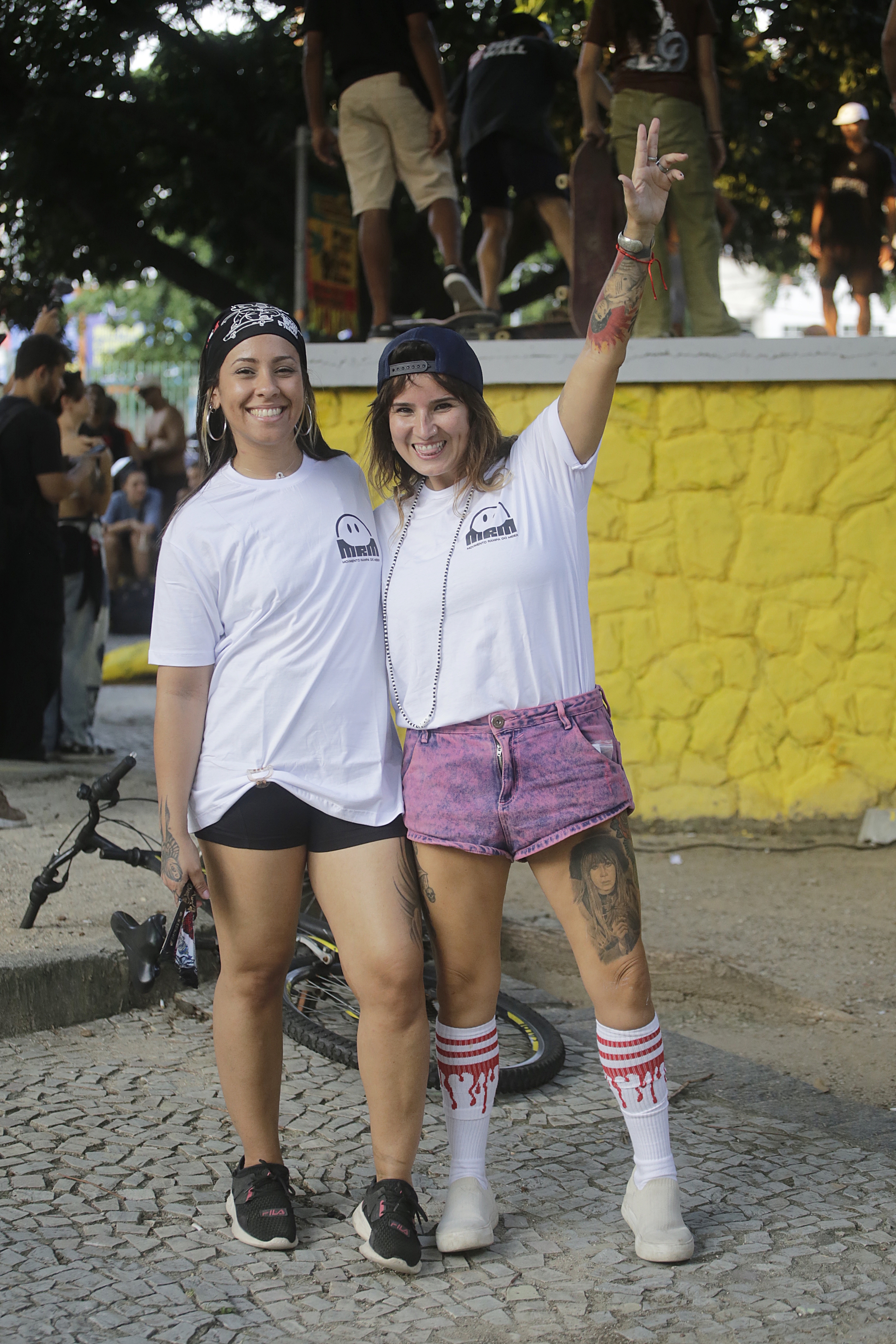 WE GROW SKATEBOARD!