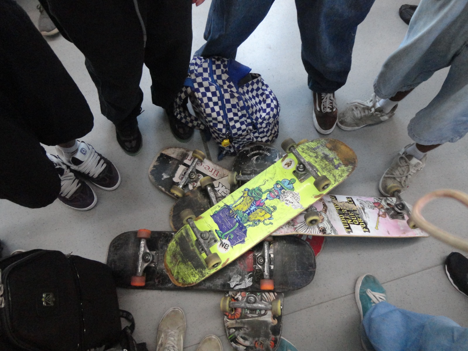 I'M CAIQUE MODESTO I HAVE A  SIXTEEN YEARS OLD AND THIS US NEW PROJECT ON THE STREETS! "FLERTE 2"