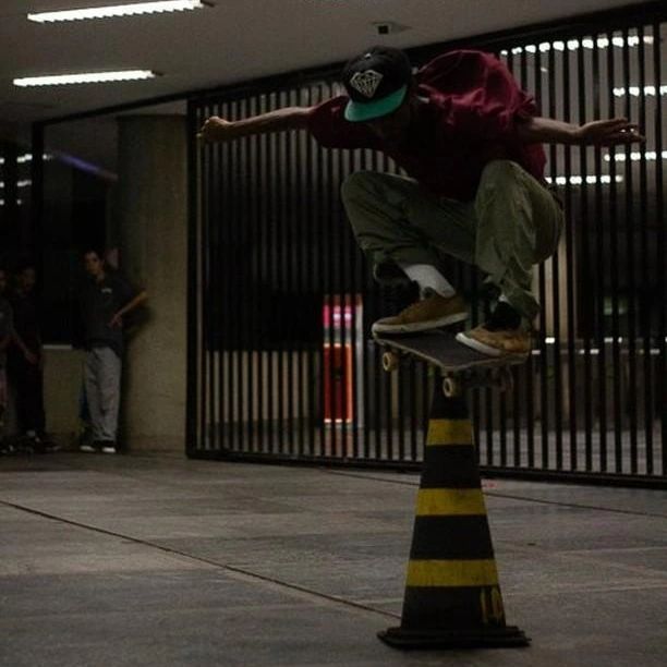 THROWBACK 2017 2 LINE IN CONC PLAZA!