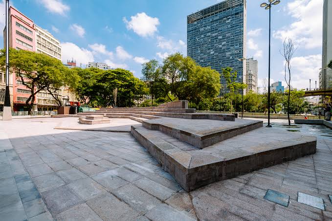 O vale do Anhangabaú 